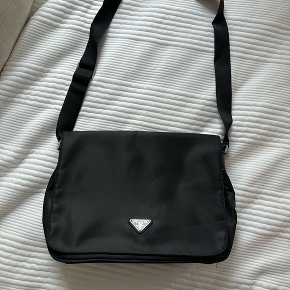 PRADA NYLON SHOULDER BAG - Picture 2 of 9